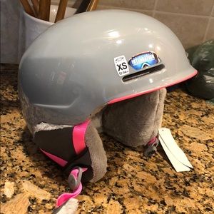 Smith Allure women’s ski/snowboard helmet